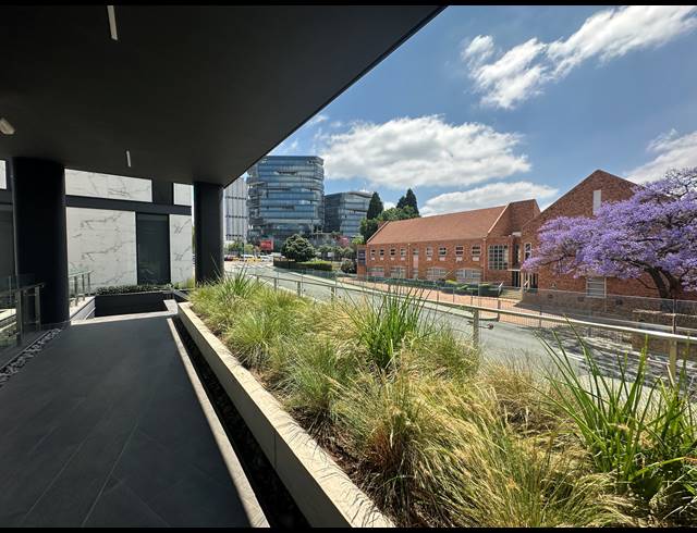 734M² OFFICE TO LET IN SANDTON CENTRAL